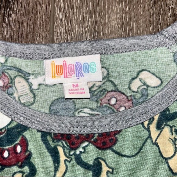 LuLaRoe Disney Randy Mickey Minnie Disney Print Shirt Size M Medium EUC - Picture 4 of 5